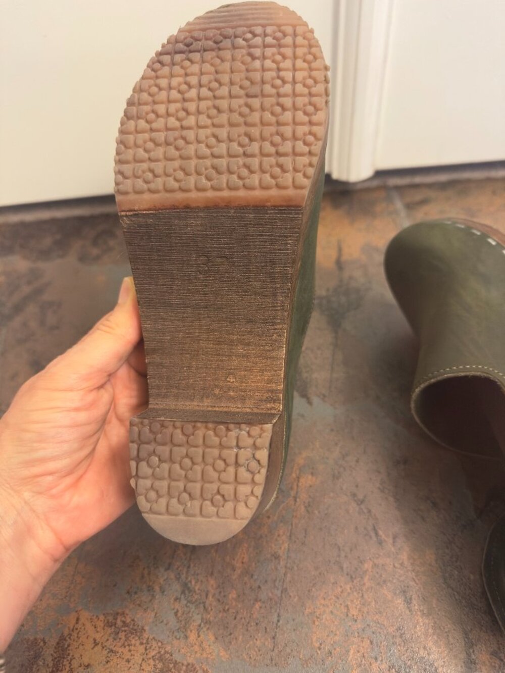 Sandgrens Handmade Clog - olive size 6.5 (EU 37) - Picture 7 of 10
